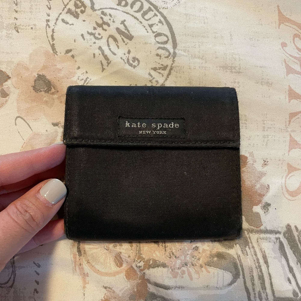 Kate Spade trifold wallet